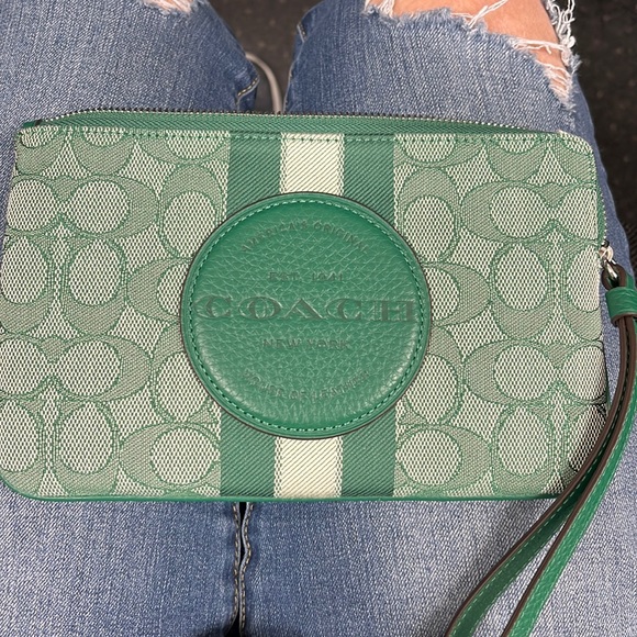 Coach Handbags - Coach jacquard wristlet